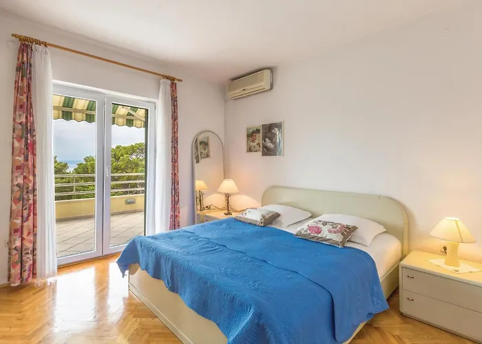 With Sea View 5 * Makarska