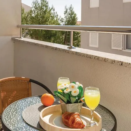 With Sea View 5 * Makarska