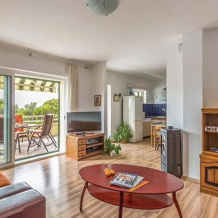 With Sea View 5 Apartamento