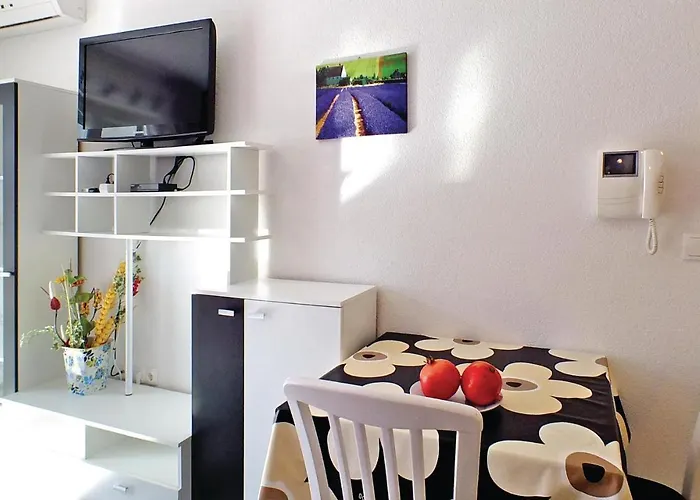 With Sea View 5 Apartament